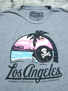 Camiseta Johnny Cupcakes Los Angeles Cityscape 2XL California Palm Tree Beach - Imagen 1 de 9