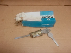1966 Dodge Dart 170 270 GT NOS MoPar Deck Lid LOCK CYLINDER & KEYS - Picture 1 of 2