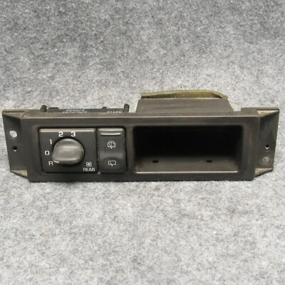 Задние переключатели вентилятора и стеклоочистителя климат-контроля 1997-2005 Chevrolet Venture от оригинального производителя 37001 - Изображение 1 из 4