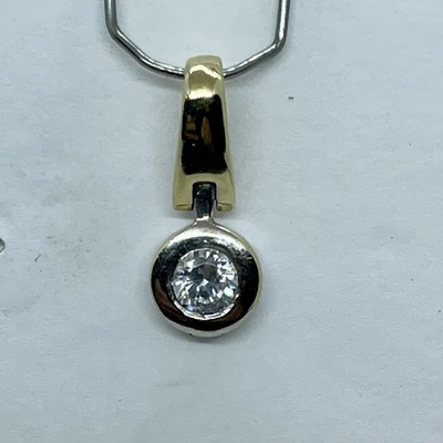 9ct Yellow And White Gold Cubic Zirconia Pendant. - Image 1 of 4
