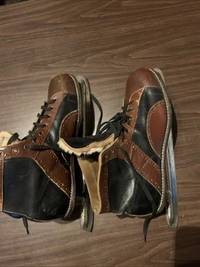 VINTAGE Ice Hockey Skates, c. 1950s, Two Tone Laced, Union Hardwear Co. - Picture 1 of 4