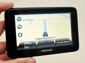 NEW TomTom GO 2435TM Car GPS System 4.3" USA/Canada/Mexico LIFETIME MAPS TRAFFIC - Picture 1 of 4