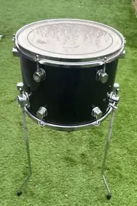 LEEDY 13"x 10" Bodentom mit Beinen schwarz ideal für Busking.**Video Demo - Bild 1 von 17