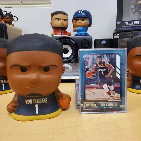 Zion Williamson Jumbo Squeezy Mate - NBA Players (2022) w free Panini Card Cover