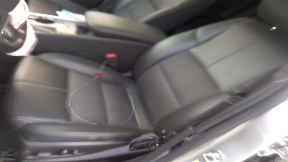 Used Speedometer Gauge fits: 2017 Chevrolet Impala cluster MPH and KPH opt UDD w - Image 1 of 4