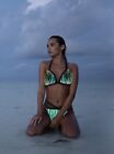 Lumisonata Glasfaser LED Bikini, beleuchtete Bademode schwarz zweiteiliger Badeanzug