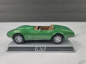 DANBURY MINT 1/43 DIECAST 1975 CORVETTE 50th ANNIVERSARY SERIES - Picture 1 of 6