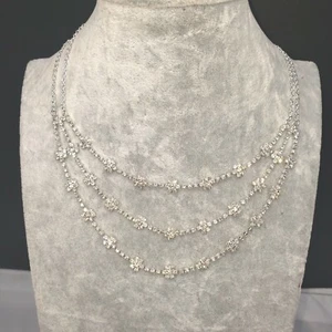 Nuevo collar de cadena con babero de cristal transparente plateado boda graduación - Imagen 1 de 5