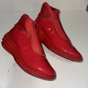 Nike Lunar Elite Sky Hi SneakerBoots donna taglia 8,5 rosso nero 684949-600 rare - Foto 1 di 8