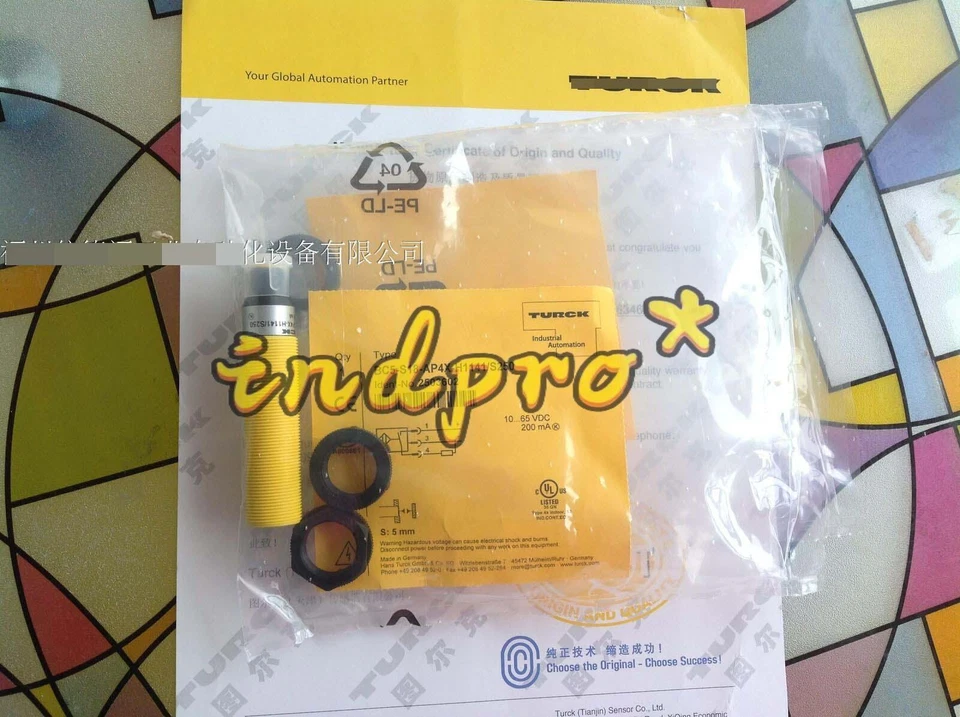 1PC  capacitive sensor  BC5-S18-AP4X-H1141/S250 - image 1 of 1