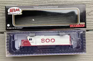 ATLAS GOLD 1/87 HO SOO LINE GP38-2 ENGINE # 4402 DCC & SOUND ITEM # 10001768 F/S - Picture 1 of 16