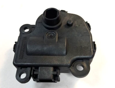 OEM GM GM# 22754988 ACD# 15-74122 Heating and Air Conditioning Temperature Valve - Image 1 of 3