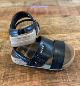Black Reef Little cushion vista sandals size 3/4 Waterproof Sling back - Picture 1 of 8