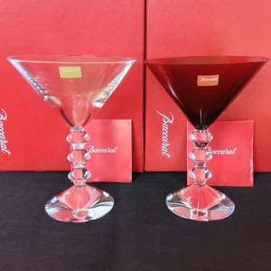 Baccarat Vega due bicchieri Martini mai usati con scatola bicchieri cristallo rosso e trasparente - Foto 1 di 14