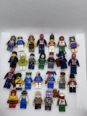 LEGO Minifigure and Accessory Lot - Image 1 of 2