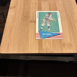 1961 Fleer Baseball Greats # 26 Wes Farrell G/Vg - Picture 1 of 4