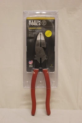 Klein Tools  INSULATED  Heavy Duty Lineman's Pliers J43 - Image 1 of 4