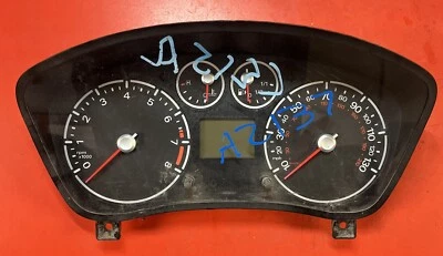 2010-12 FORD TRANSIT CONNECT Speedometer 255k - Image 1 of 4