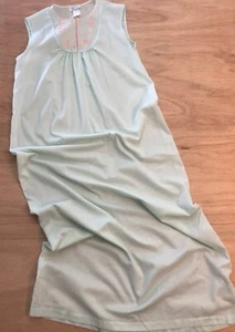 vtg DAMEA Maxi Nightgown Sz S/M Mint Green Embroidered Scallop Edge Lightweight - Picture 1 of 8