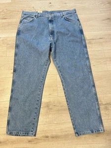 Men’s Wrangler Rugged Wear Classic Fit Blue Jeans Size 42x30 New NWT - Picture 1 of 8