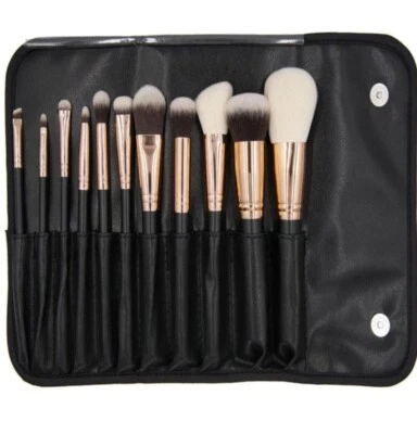 Pinceles de maquillaje, negro con dorado, corona, ojos, rostro, detallado Foto 1 de 3