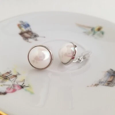 MABE Shell Pearl Clip ON Japanese White 16mm Earrings 14k White Gold Plated - Image 1 of 4