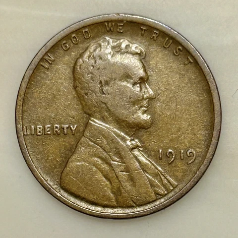 1919 Lincoln Penny. Please Read Description. Your Actual Coin In Photo Cover