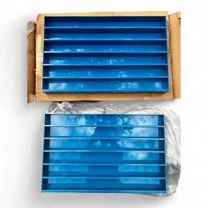 2 Hot Wheels Display Case Shelf 1990 Mattel Car 151 Mail In  Vtg Plastic In Box - Picture 1 of 24