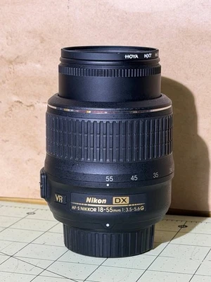 Lente Nikon NIKKOR 18-55mm f/3.5-5.6 VR AF-S - Imagem 1 de 4
