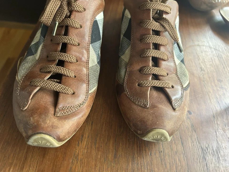 Tênis Burberry Feminino Líder Marrom Tamanho 40/9.5 - Imagem 1 de 4