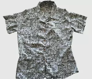 Womens Medium Ten 2 One Hawaiian Camp shirt Floral Geometric Pattern Green - Picture 1 of 3