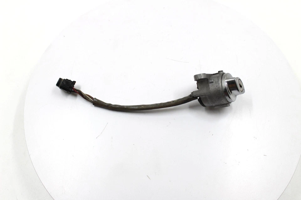 04 KAWASAKI VULCAN 2000 VN2000A OEM IGNITION LOCK  - Image 1 of 4