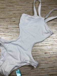 3494 Melissa Odobash Ibiza Cut-Out One Piece swimsuit WHITE Size 2 $230 - Picture 1 of 2