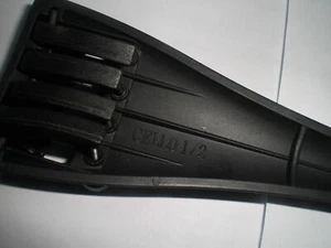 4 PCs Carbon Fiber Cello Tail Piece with Fine Tuner 1/4 1/2 3/4 or 4/4 Size - Picture 1 of 6