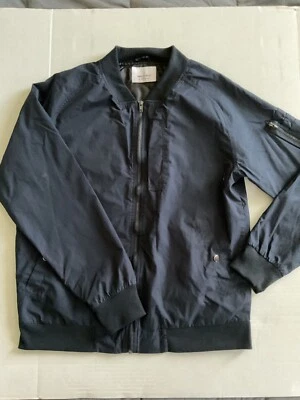 Chaqueta vaquera de papel grande para hombre Foto 1 de 4