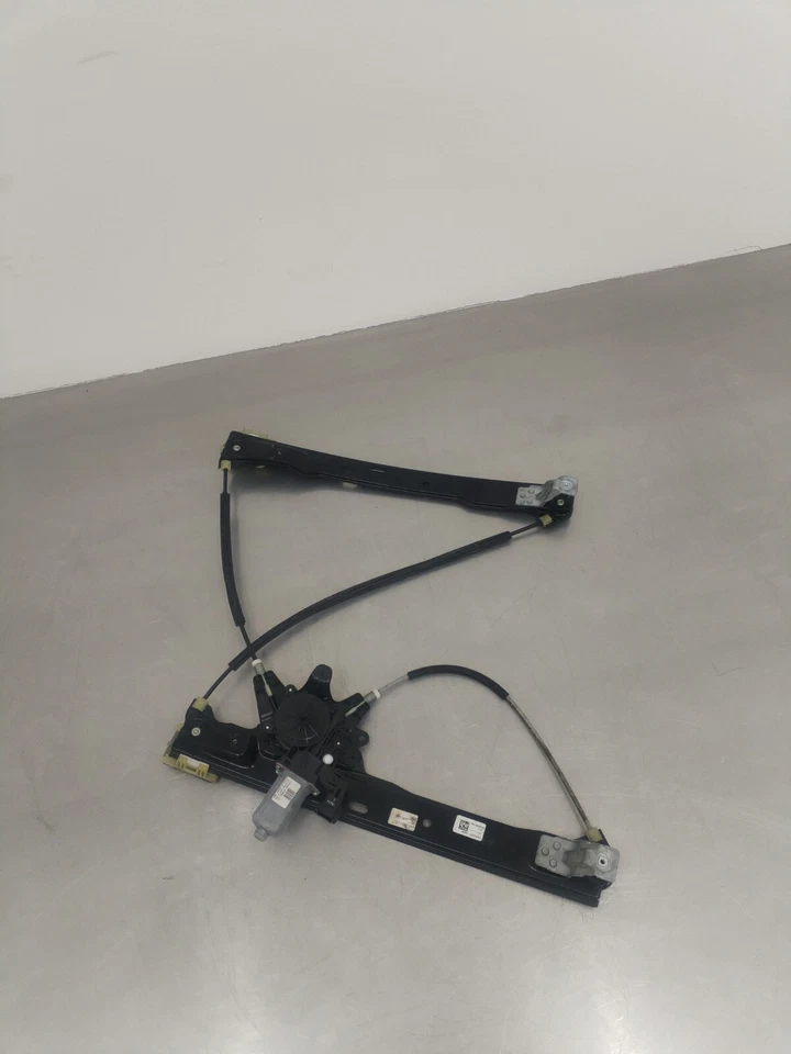 Ford C-MAX II  Front right front door electric window regulator 920394102 — 第 1/4 张图片
