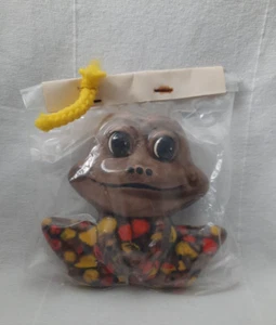 1970's Vintage Macrame Large Frog ~ Ceramic Bead Brown w/ Speckles 5" x 4.5" NOS - Picture 1 of 15