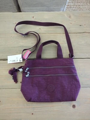 Kipling Miah 尼龙勃艮第色调挎包斜挎包 + 猴子钥匙链全新带标签 124 美元 — 第 1/4 张图片