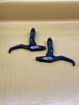 Alavancas de freio em V dianteiras e traseiras Black Avid - Imagem 1 de 4