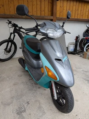 Honda AF 37 SFX Sport 50ccm Roller - Bild 1 von 4