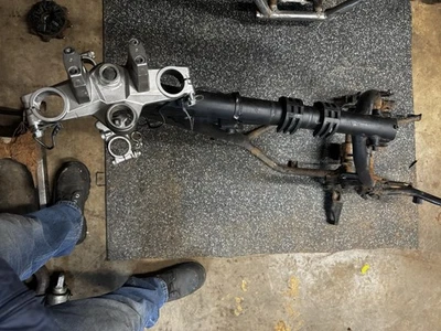 Quadro Kawasaki KLR 650 2008 - Imagem 1 de 3