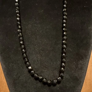 Vintage Black Faceted Beaded Necklace Goldtone Closure 24” (Lot# 537) - Picture 1 of 7