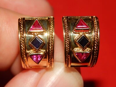 18k 黄金红宝石 7/10 英寸 ESTRUSCAN BYZANTINE 欧米茄耳环 — 第 1/4 张图片