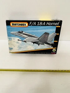 MATCHBOX F/A 18A  HORNET 1:144 VINTAGE KIT DI MONTAGGIO NEW!! - Foto 1 di 2