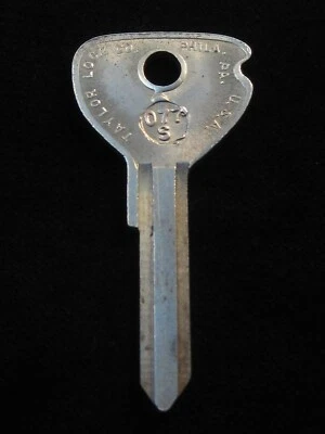 YM6 OPEL LLAVE EN BLANCO Puertas de encendido 1965-1970 Rallye Kadett Opel 66 67 68 69 Foto 1 de 3