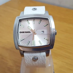 Reloj Hombre XL Diesel 1226 Cuadrado Retro TV Estilo Plateado Analógico Cuero Blanco Fecha - Imagen 1 de 10