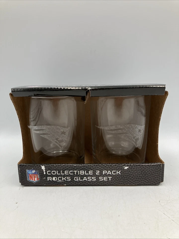 Paquete de 2 vasos de whisky New England Patriots Rocks con estampado de diseño plateado Foto 1 de 4