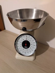 Bilancia da cucina AGA stile vintage, 4 kg, colore crema, imperiale e metrica - Foto 1 di 11