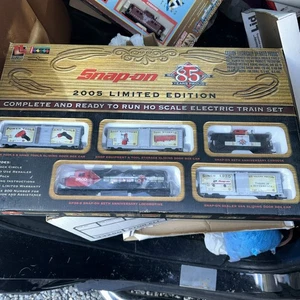Life-Like HO Scale Snap-On Tools 85th Anniversary Train Set 2005 SEALED - Picture 1 of 4