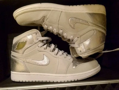 Nuevo en caja Air Jordan 1 Retro Plateado Alto 25 Aniversario Hombre 11 Foto 1 de 4
